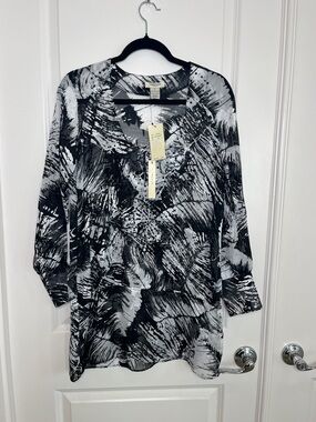 NWT Vertigo Paris Optic Leaves Swimsuit coverup Size M